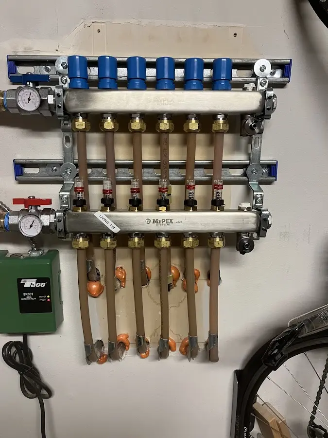 Plumber performing Leak Detection at a residential property in Maryland Heights